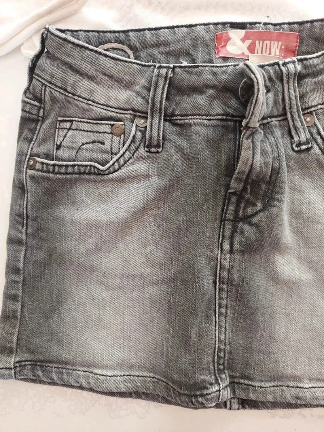 Falda de mezclilla H&M suéter fino ikks 8/10 años – photo 15